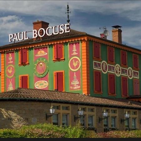 Chambre D'Hotes Du Vieux Collonges Εξωτερικό φωτογραφία